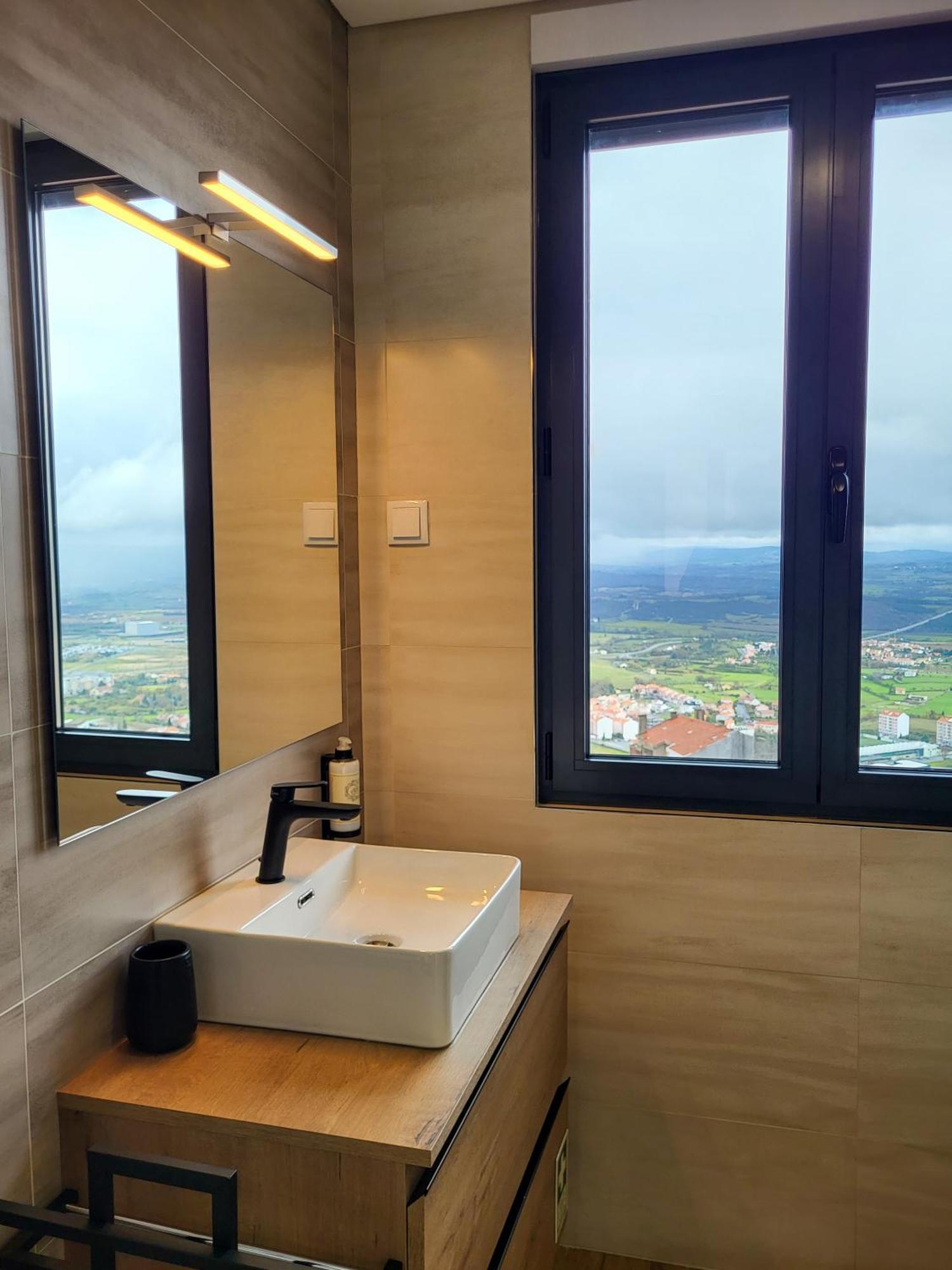 Apartamentos Do Mercado Covilha Phòng bức ảnh